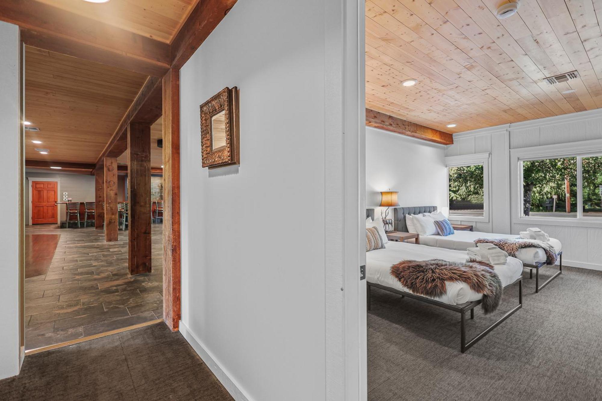 Shasta View Lodge McCloud Bagian luar foto