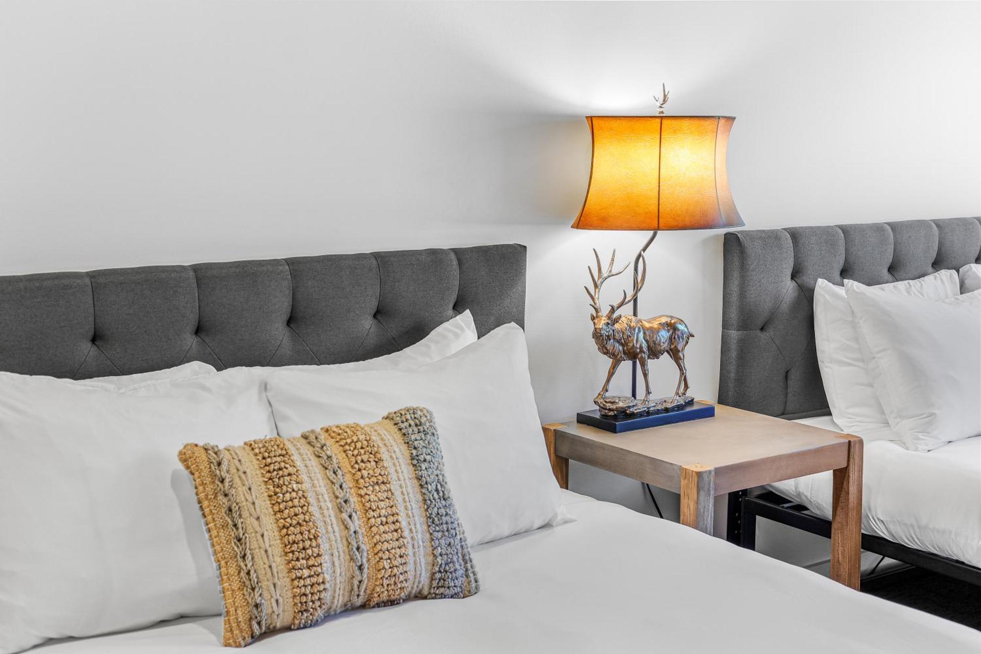 Shasta View Lodge McCloud Bagian luar foto