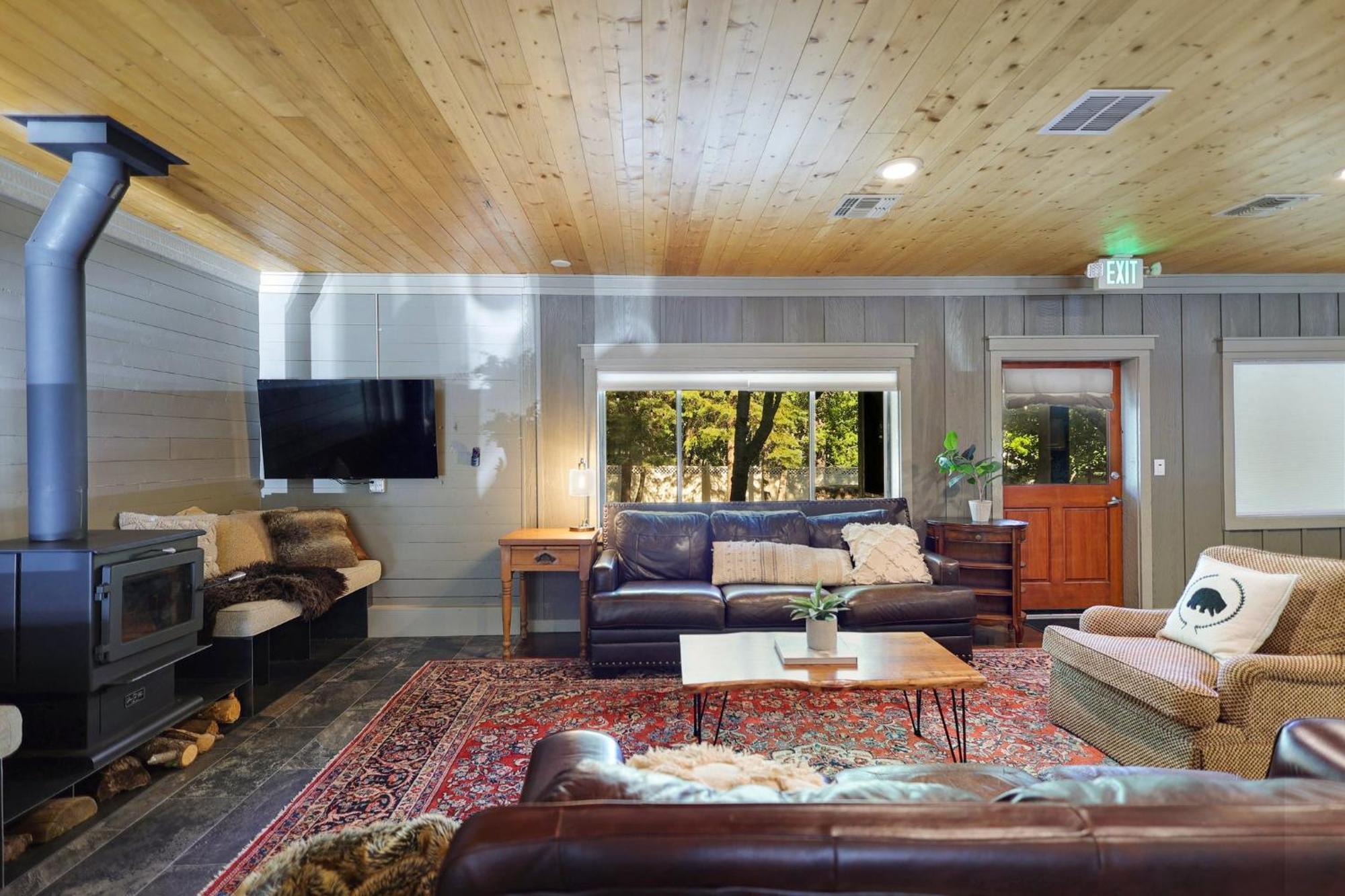Shasta View Lodge McCloud Bagian luar foto