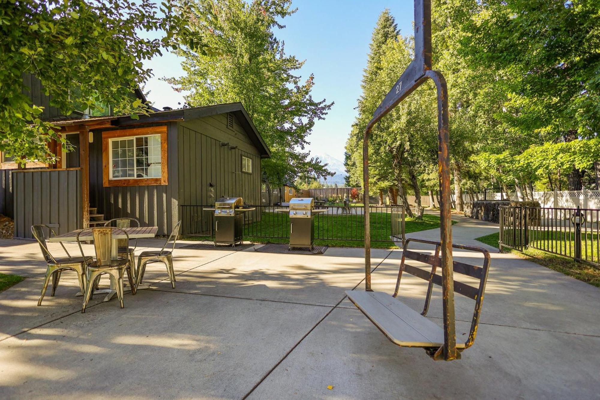 Shasta View Lodge McCloud Bagian luar foto
